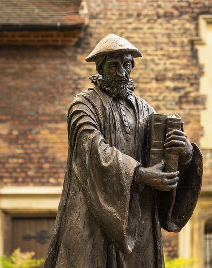 Statue of John Whitgift